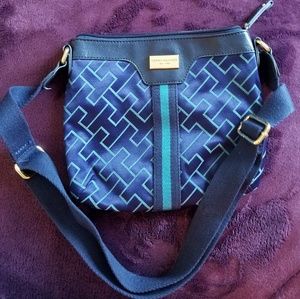 EUC Tommy Hilfiger Crossbody